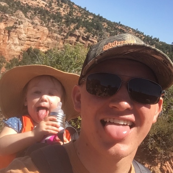 Layne Anderson - Poshmark Profile Picture of Layne Anderson (@layneandy) on Poshmark