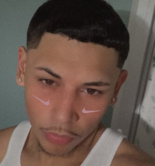 Profile Picture of Jonathan Moreno (@jonathanmore782) on Poshmark