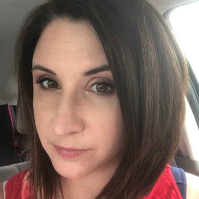 Profile Picture of Laura Weinstein (@LauraL0107) on Twitter