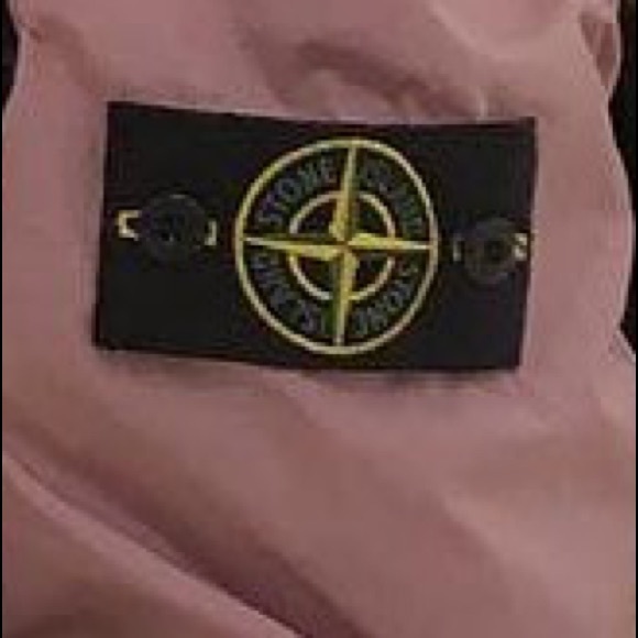 Profile Picture of Derek Salazar (@shamrokshakedud) on Poshmark