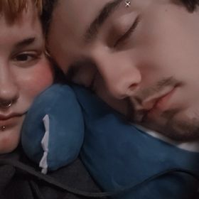 Profile Picture of Alexzia Lytle (@hiimbobross) on Pinterest