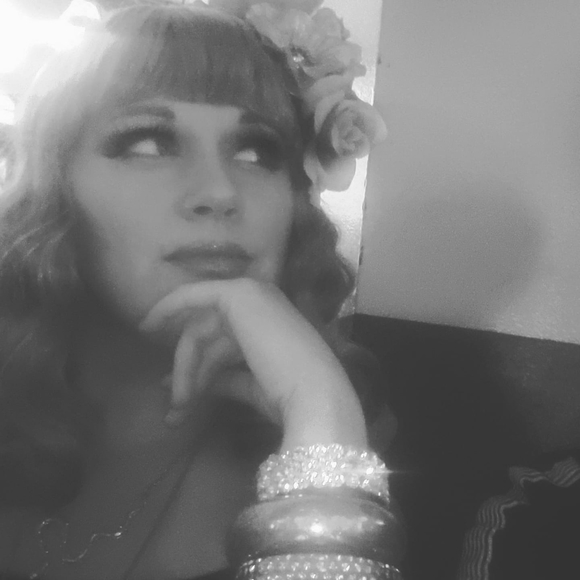 Profile Picture of Jane Blakemore (@samiramirage) on Poshmark