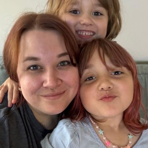 Profile Picture of Cait Biesiada (@caitbiesiada) on Poshmark