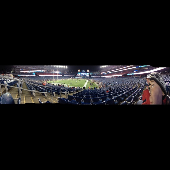 Profile Picture of Andrew Oren (@aoren21) on Poshmark