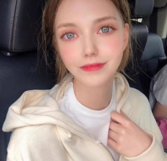 Profile Picture of Shaira Cabrito (@magally157) on Poshmark