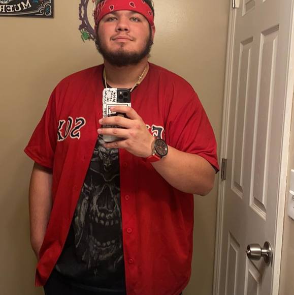 Profile Picture of Lukas Olson (@olukas41) on Poshmark