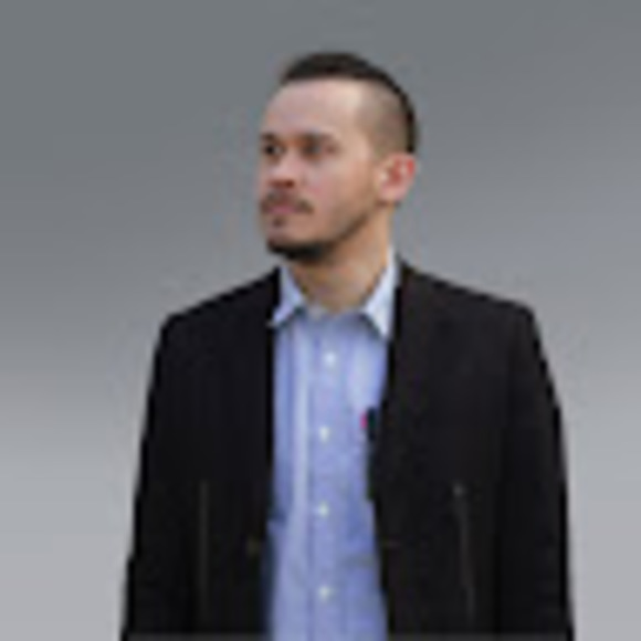 Profile Picture of Max Wright (@theblukoi) on Poshmark