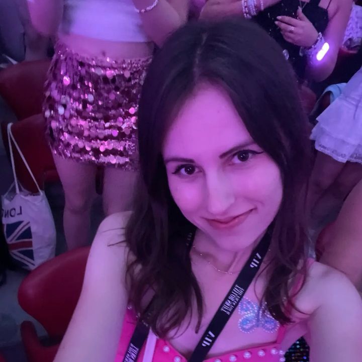 Profile Picture of Ann (@ann.cloud) on Tiktok