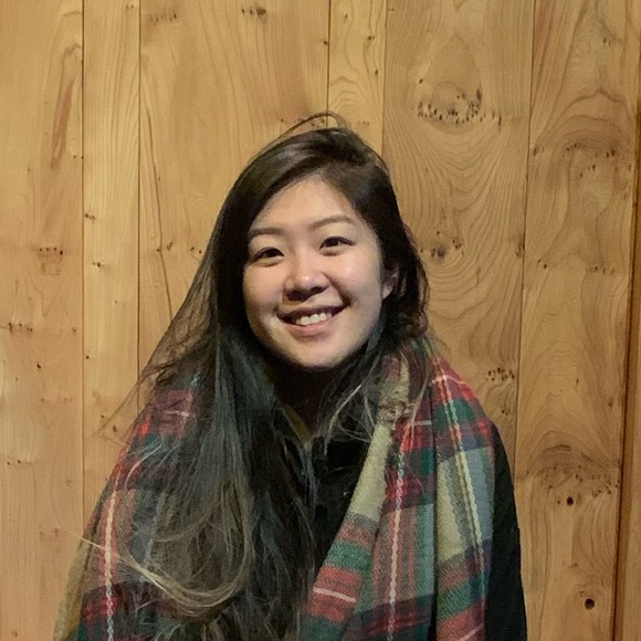 Profile Picture of Mandy Cheng (@minisaur4) on Poshmark