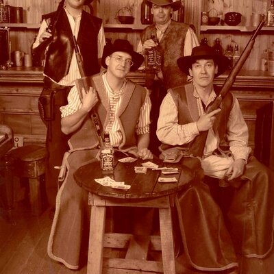 Profile Picture of Mike Featherstone (@shmikeyf) on Twitter