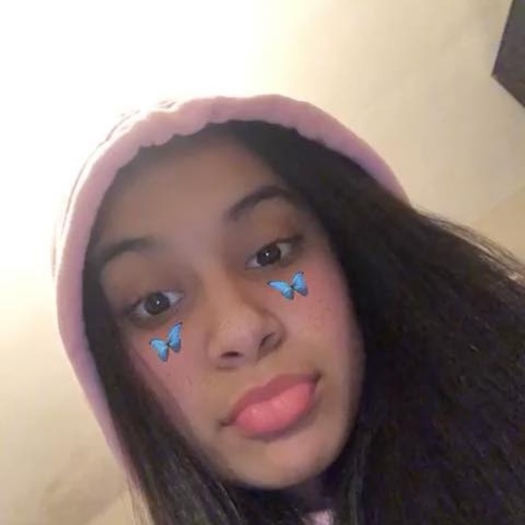 Profile Picture of Marisol Arredondo (@marisolie03) on Poshmark