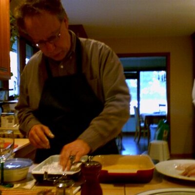 Profile Picture of Robert Holman (@robert9669) on Twitter