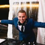 Profile Picture of Jon Wiley (@dj_wiley_) on Instagram