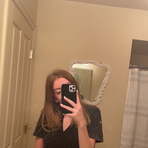 Profile Picture of Mattie Metcalf (@mattiemetcalf) on Poshmark