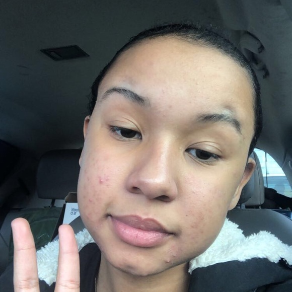 Profile Picture of Gabbrielle Hall (@gabbrielleha535) on Poshmark