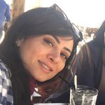 Profile Picture of Arezou Akhavan (@liliraja29) on Instagram