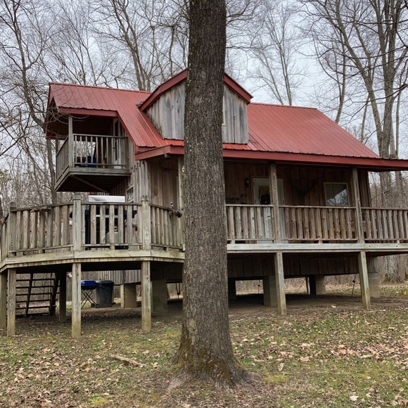 Profile Picture of Brandon Driver (@brandondrive226) on Poshmark