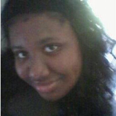 Profile Picture of Jeanine Grant (@hitmeupgrant) on Twitter