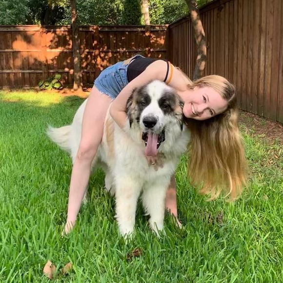 Profile Picture of Delaney Halvey (@delaneyhalvey) on Poshmark