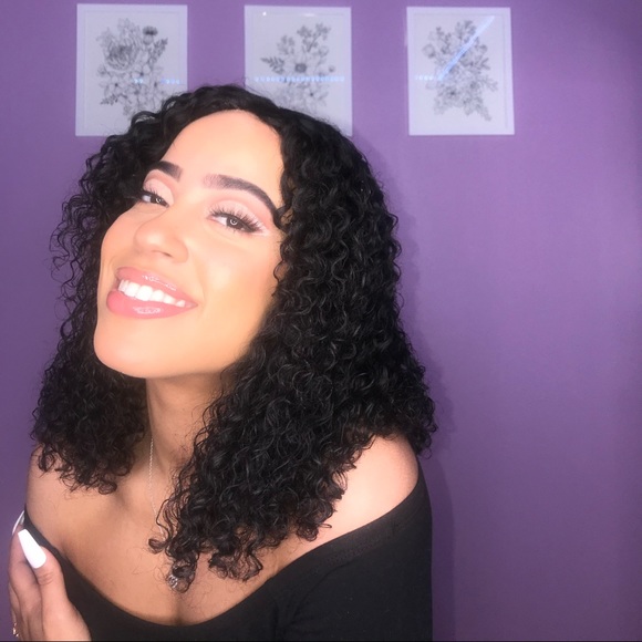 Profile Picture of Vidalis Francisco (@vidaliss) on Poshmark