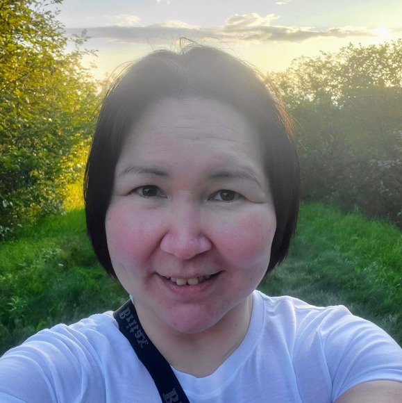 Profile Picture of Briana Alexie (@brannadarlin) on Poshmark