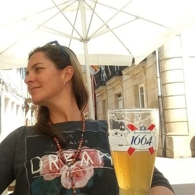 Profile Picture of Pamela Ludwig (@pamelalumm) on Twitter
