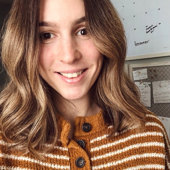 Profile Picture of Courtney Kassed (@courtneysdale) on Poshmark