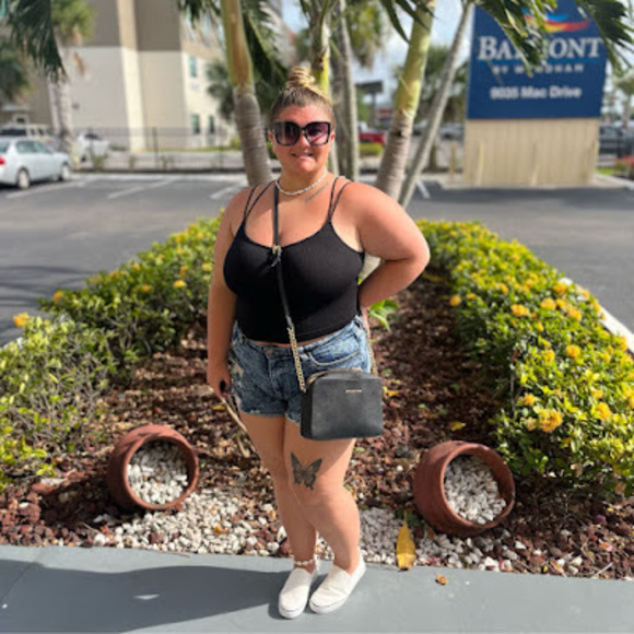 Profile Picture of Jordan Lackie (@lackiejordan) on Poshmark