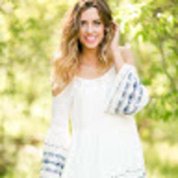 Profile Picture of Marybeth Sandercox (@mbspinuzzi) on Poshmark