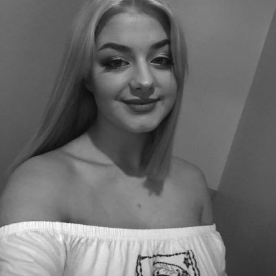 Profile Picture of Megan Stables🌻🌼 (@megan_stables) on Twitter