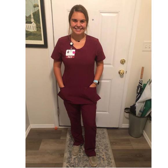 Profile Picture of Katelyn Cross (@katelyn_cross) on Poshmark