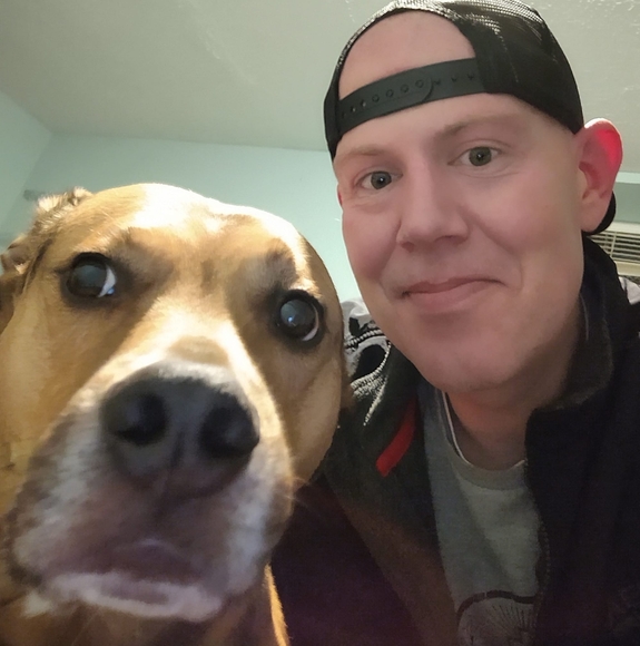 Profile Picture of Tommy Linkugel (@tommylink1983) on Poshmark