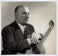 Profile Picture of Julio Martínez Oyangurenon Wikipedia