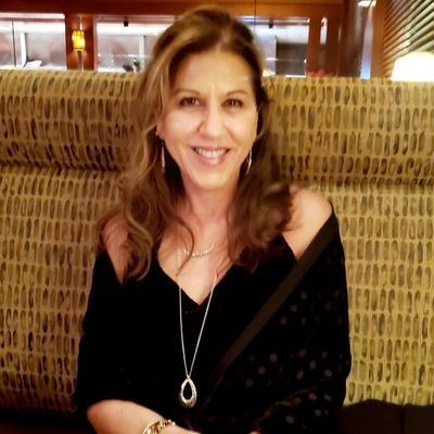 Profile Picture of Debra Lynn Shelton 📒📚🎼🎵 (@debralynnlazar) on Twitter