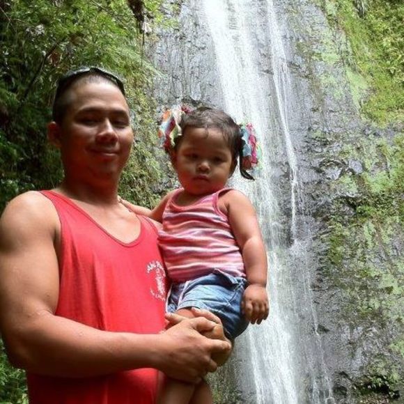 Profile Picture of Royden Lim (@justnohands) on Poshmark