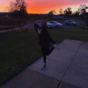 Profile Picture of Hollyn Mckenzie (@hollynmckenzie1099) on Youtube