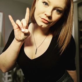 Profile Picture of danielle Prevost (@erton) on Pinterest