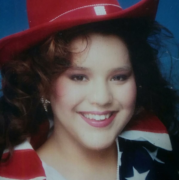 Profile Picture of Monica Hernandez (@monicaflores74) on Poshmark