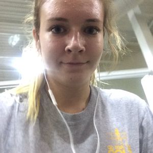 Profile Picture of Mallory Lee (@2cool4umallory) on Myspace