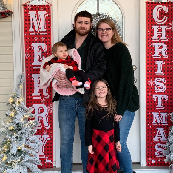 Profile Picture of Ariel Starr (@arielstarr12) on Poshmark