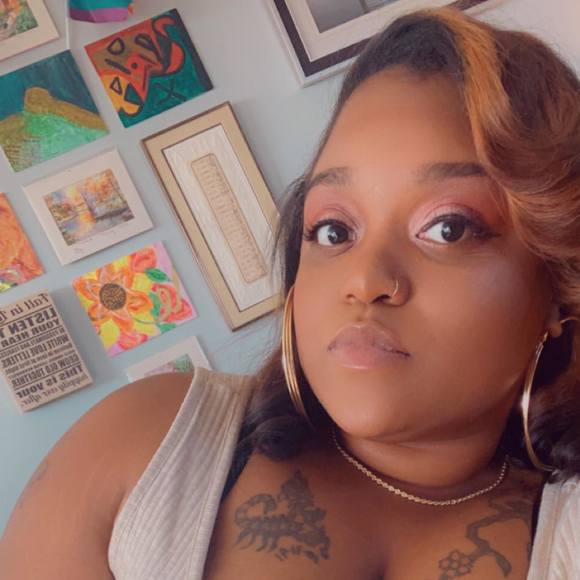 Profile Picture of Raquel Sutton (@raquel1217) on Poshmark