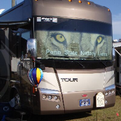 Profile Picture of Keith & Monica (@EmileeMonica) on Twitter
