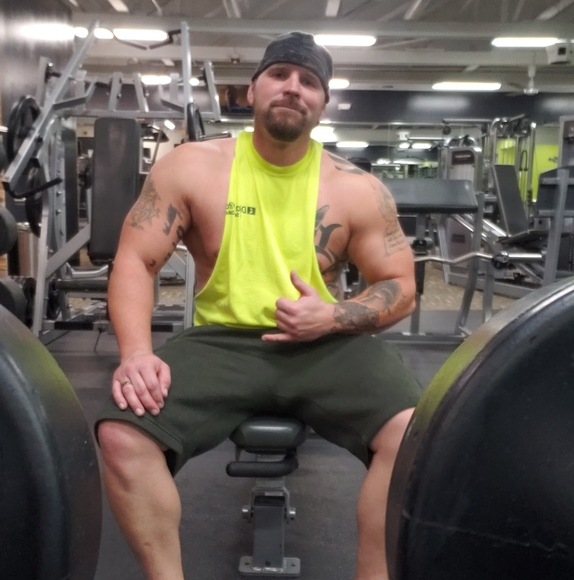 Profile Picture of Matthew Bentley (@mattrbentley) on Poshmark