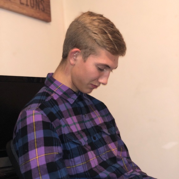 Profile Picture of Ben Calhoun (@ben_calhoun) on Poshmark
