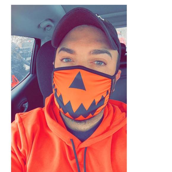 Profile Picture of Michael Lessing (@mlessing18) on Poshmark