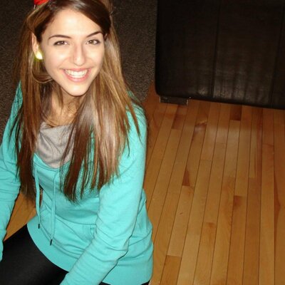 Profile Picture of Francesca Devito (@FrancescaDevito) on Twitter
