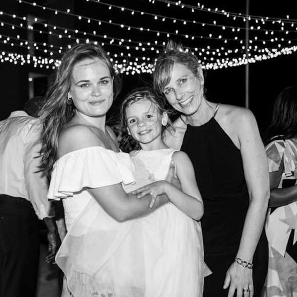 Profile Picture of Michelle Enockson (@menockson) on Poshmark