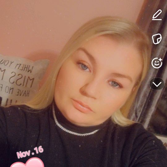 maxine - Tiktok Profile Picture of maxine (@maxine_ward00) on Tiktok
