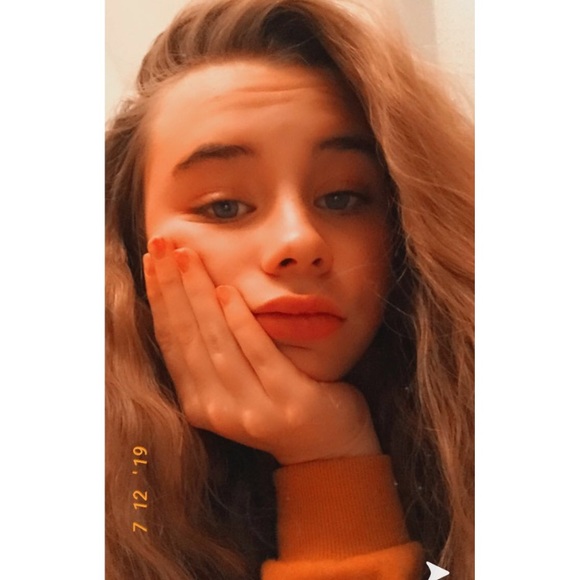 Profile Picture of Gracie Magrum (@graciemagrum) on Poshmark