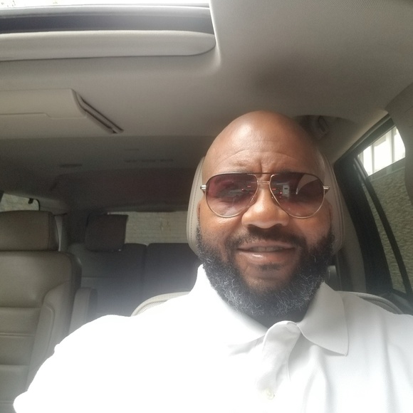 Profile Picture of Mel Lucas (@skeeterock1601) on Poshmark